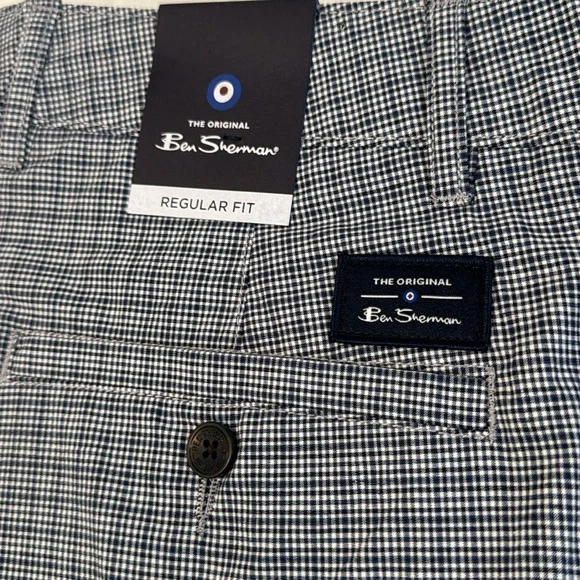 Ben Sherman Mini Checked Shorts. Men’s 30 - Picture 2 of 9